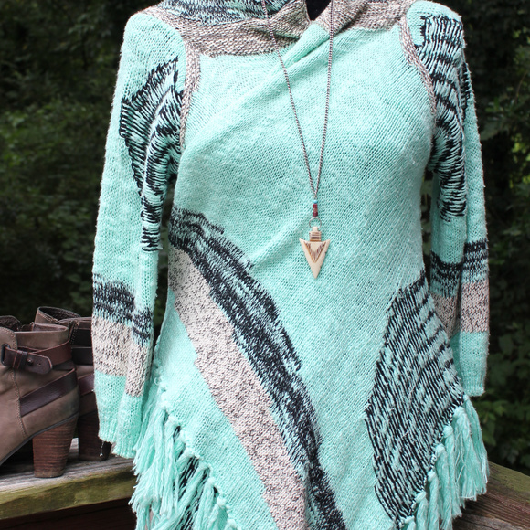 Free People Vanessa Mooney Arrowhead Necklace - Picture 4 of 8